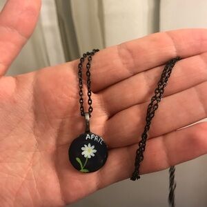 April birth flower necklace